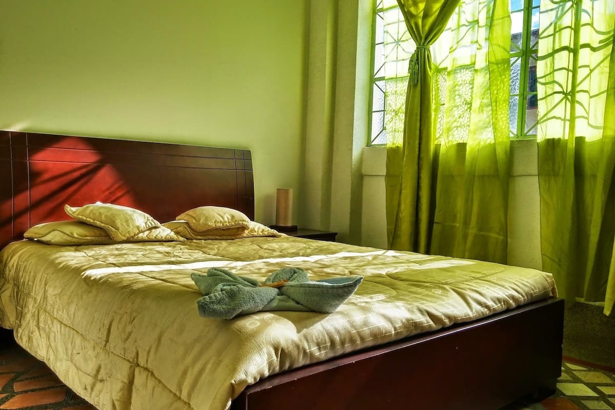 Basic Quadruple Room, Mixed Dorm, Shared Bathroom | Down comforters, individually decorated, individually furnished