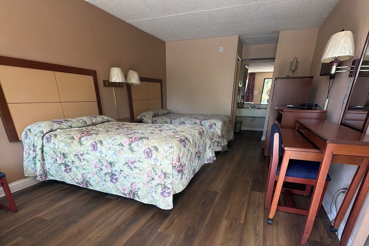 Chambre Double Standard, 2 lits doubles, fumeurs | Fer et planche Ă repasser, Wi-Fi gratuit, draps fournis