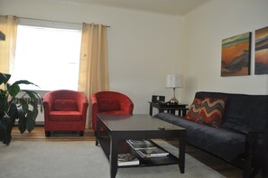 City Suite, 1 Bedroom, Kitchen | Living room