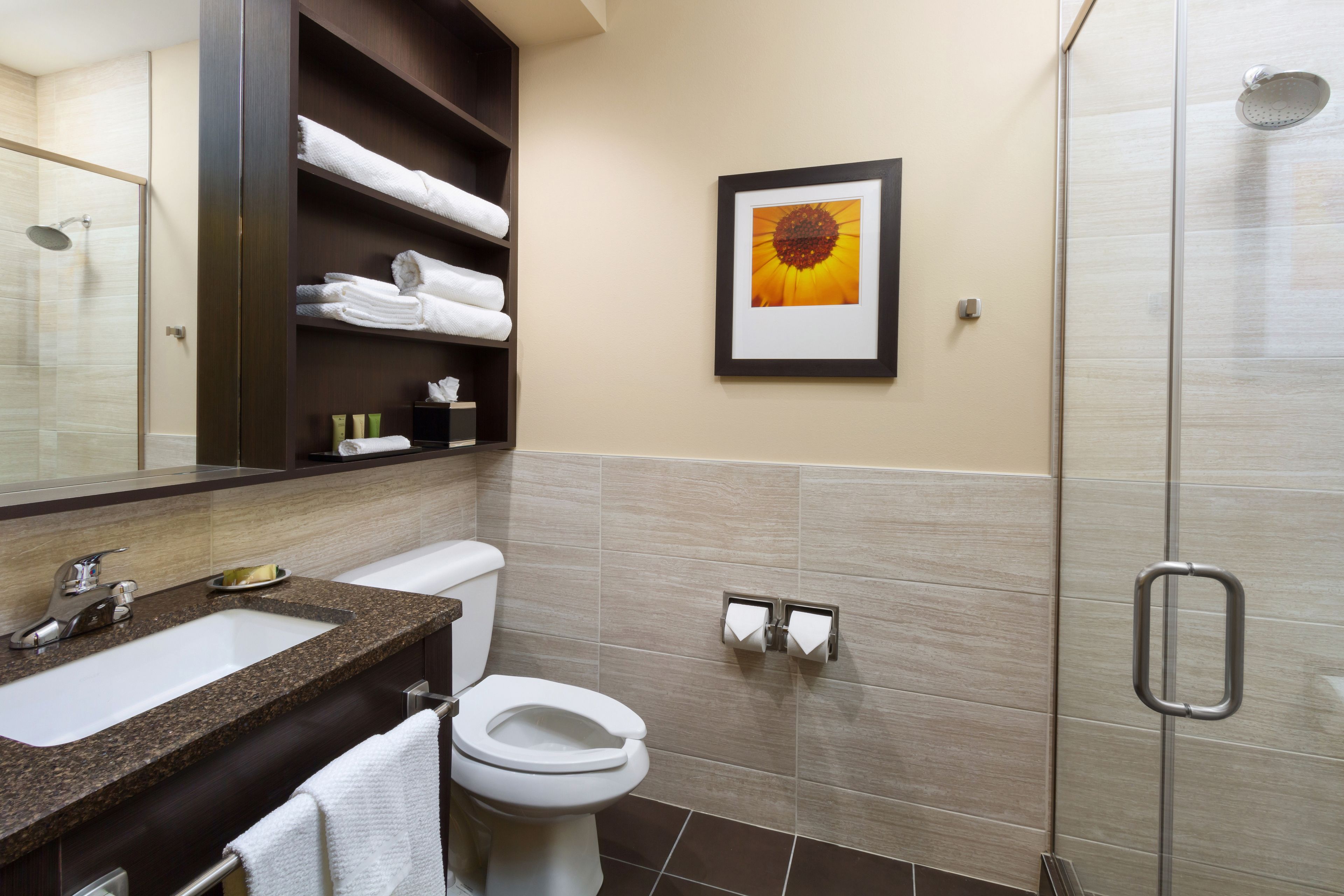 hydromassage showerhead, free toiletries, hair dryer, towels