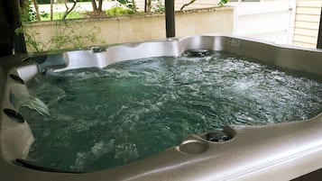 室外 SPA 浴池