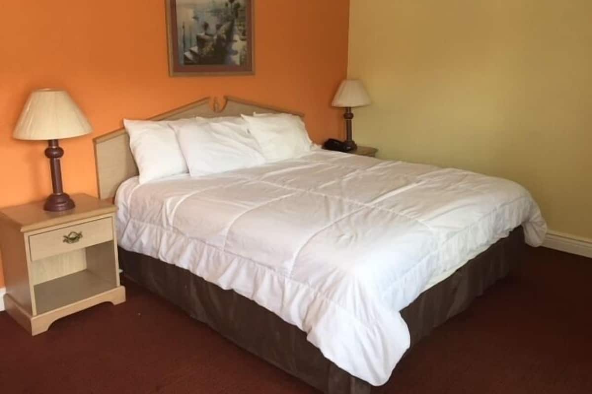 Free WiFi, bed sheets