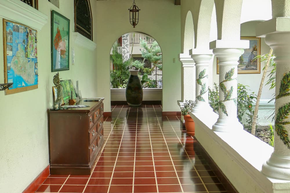 Hotel Villa Serena Escalón