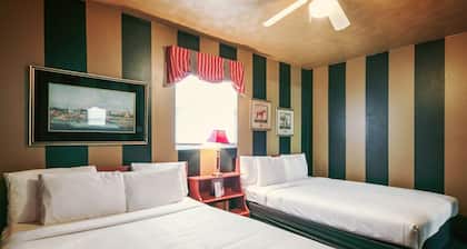 Simmer Motel