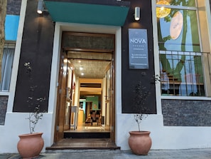 TV de tela plana 24 polegadas com canais a cabo, TV