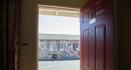 Boron Motel