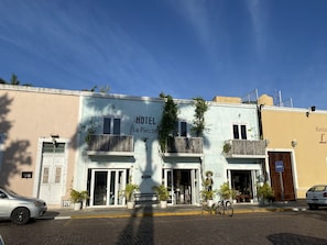 Front of property - Hotel La Piazzetta (Mérida)