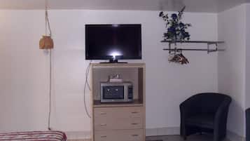 Bureau, fer et planche Ă repasser, Wi-Fi gratuit, draps fournis