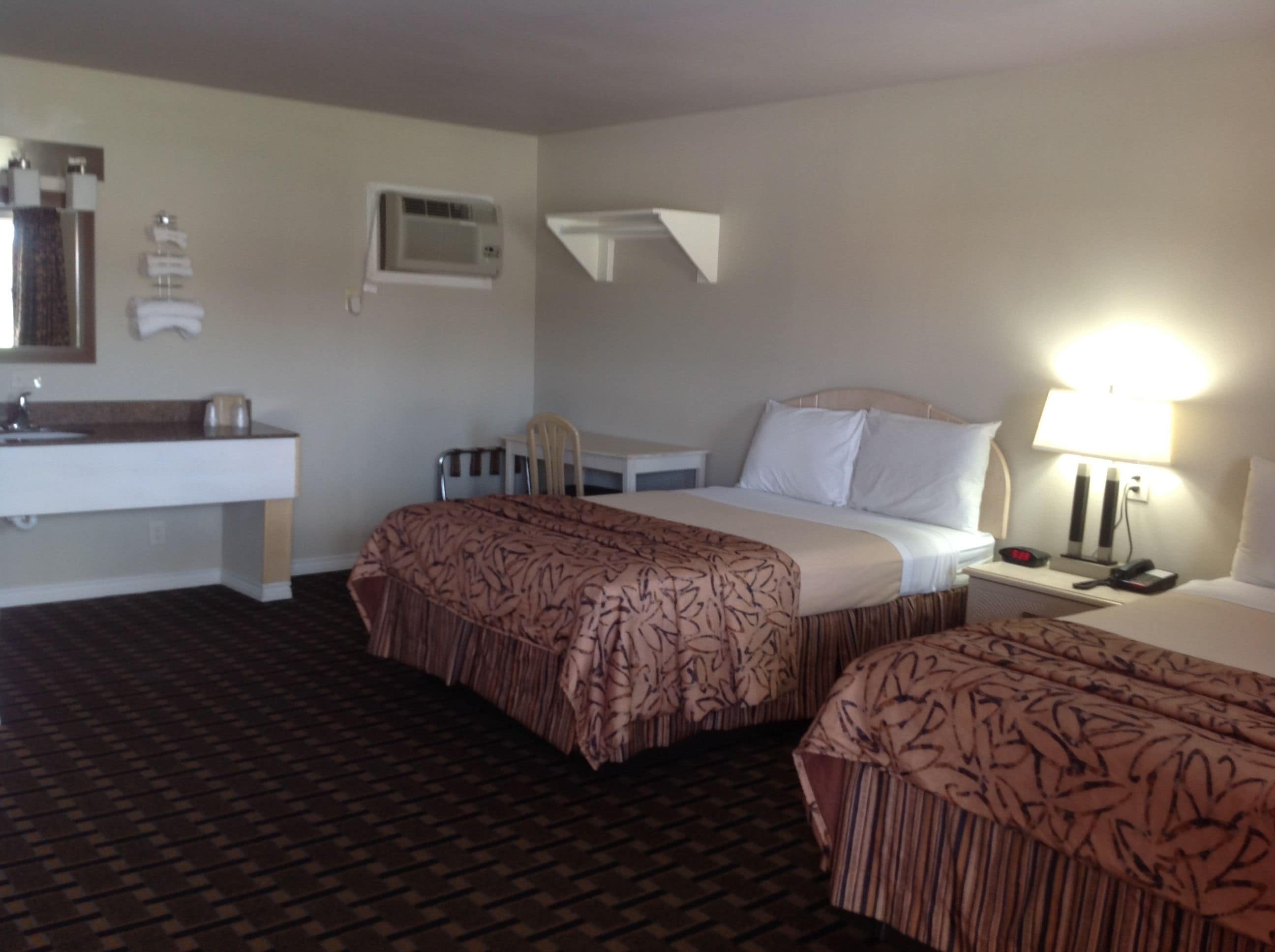 Chambre Standard, 2 lits doubles | Draps fournis