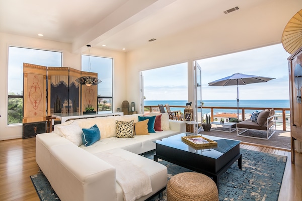 Panoramic Townhome, 2 Bedrooms, Ocean View | Living area | 43-inch Smart TV with cable channels