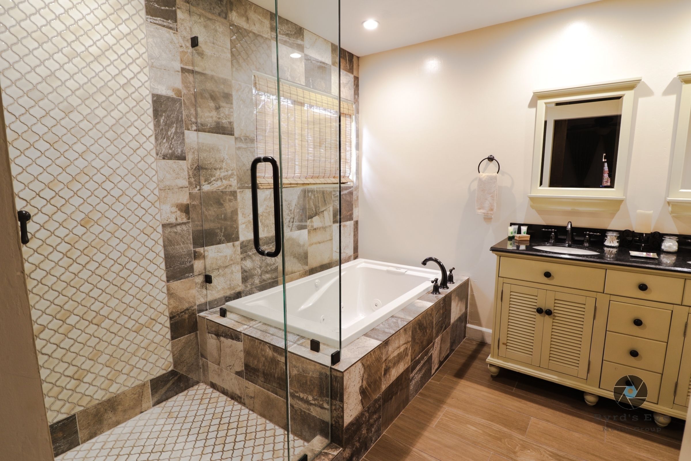 Redwood Hollow Cottages