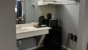 Standard Room, 2 Queen Beds | Free WiFi, bed sheets - Travelers Inn Motel (Wilburton)