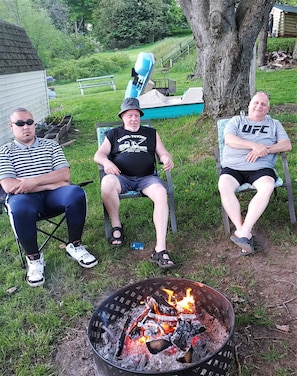 On the beach, kayaking, rowing, fishing - Lakeshore Motel Ice Lake (Iron River)