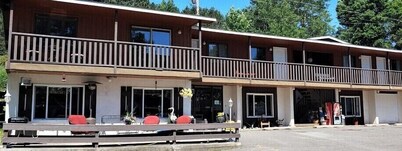 Lakeshore Motel Ice Lake