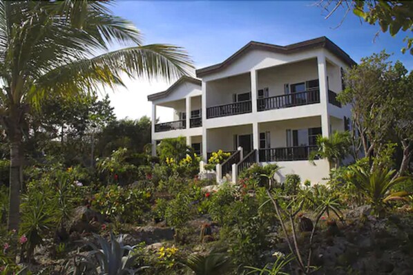 Exterior - Serenity Cottages (Shoal Bay)