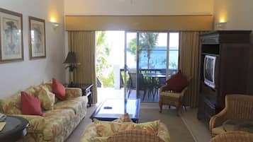 1 Schlafzimmer, hochwertige Bettwaren, Zimmersafe, VerdunkelungsvorhÀnge