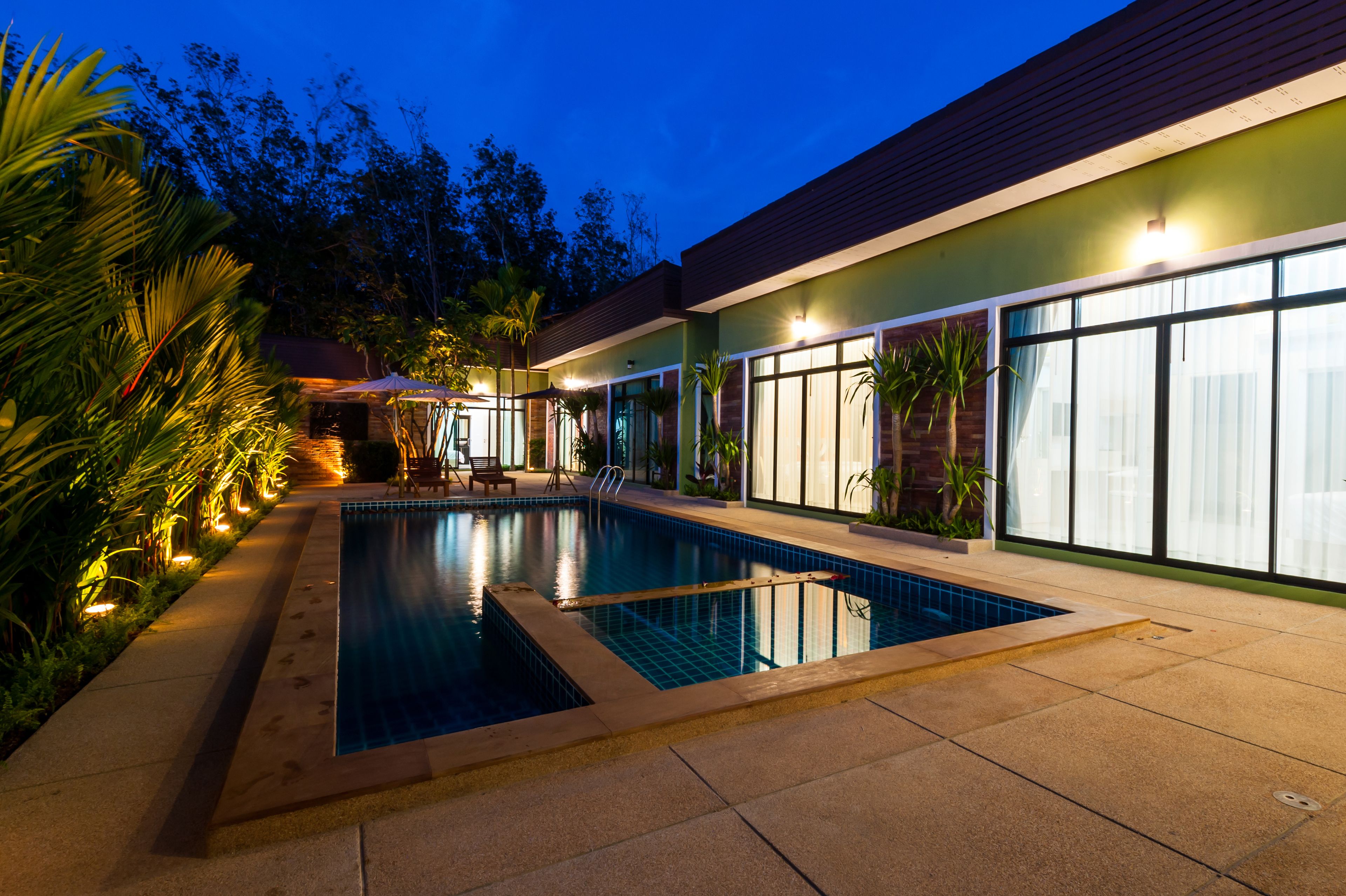 outdoor pool, pool loungers