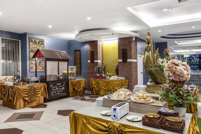 Ayothaya Riverside Hotel Ayutthaya
