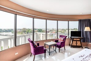 Junior Suite | Minibar, rollaway beds, free WiFi