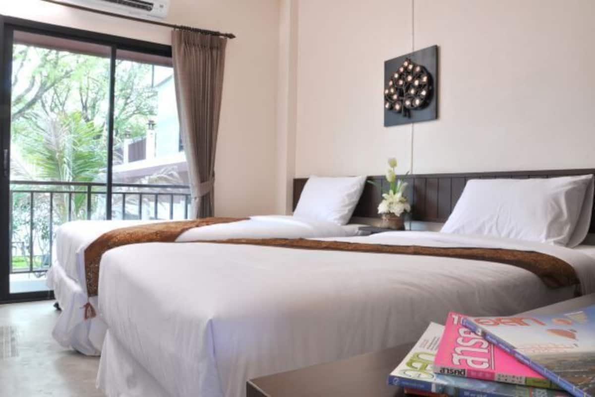 Rollaway beds, free WiFi