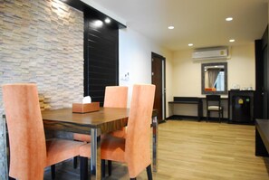 Fridge - Monsane River Kwai Resort (Kanchanaburi)