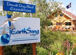 Front of property - Earthsong Lodge (Healy)