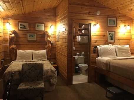 Family Cabin (with twin trundle bed) | Individually decorated, individually furnished, blackout drapes. Earthsong Lodge
