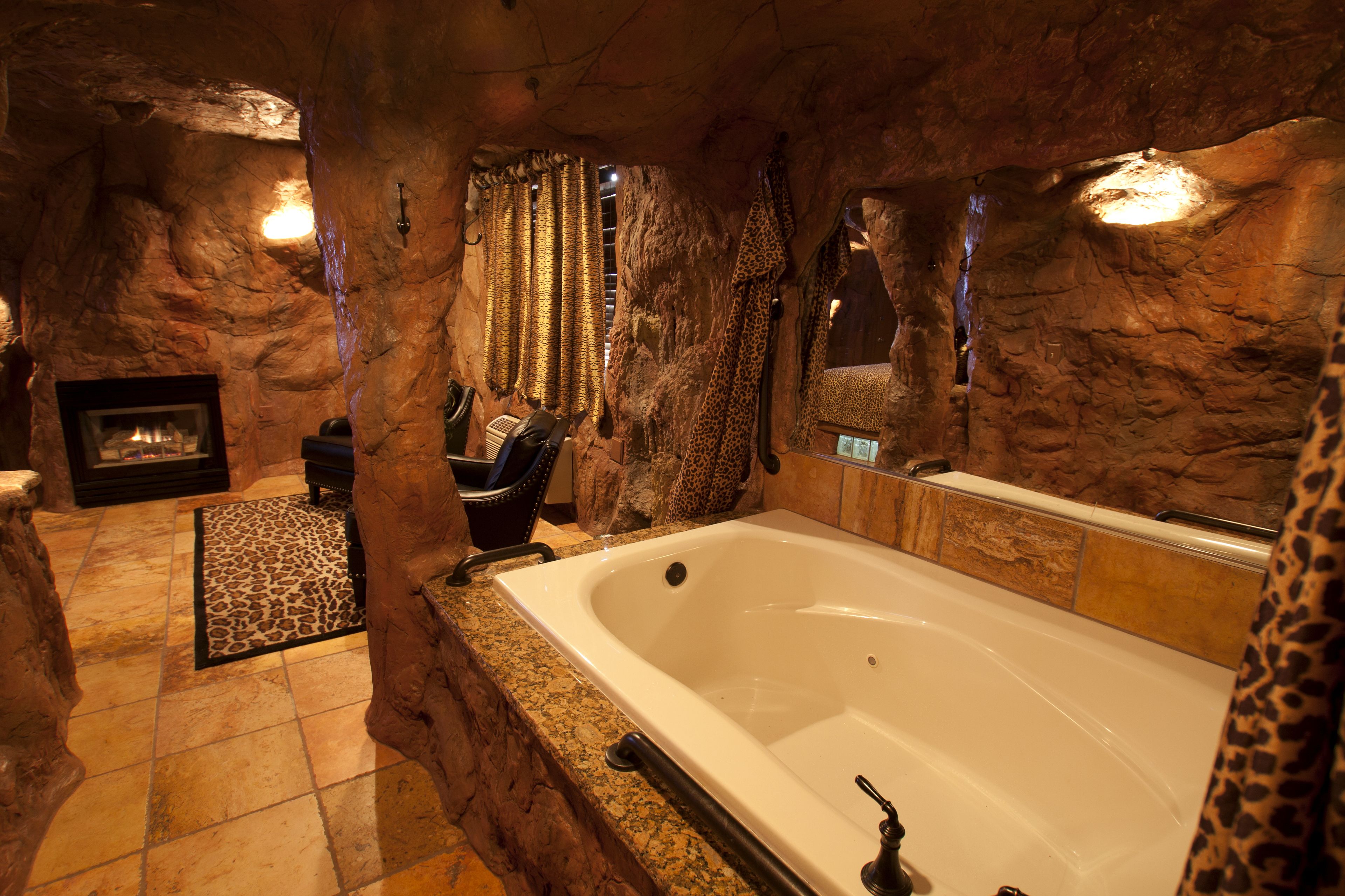 suite, 1 king bed (caveman suite) | jetted bathtub