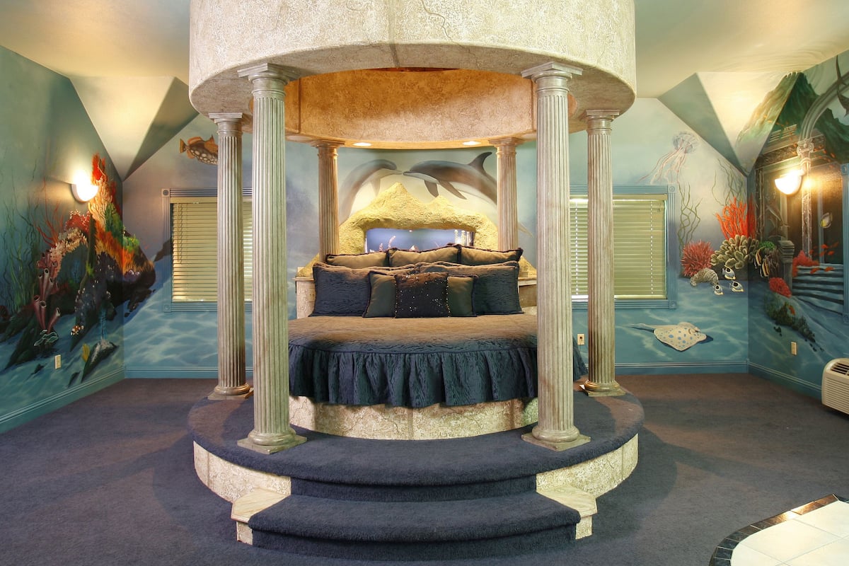 suite, 1 king bed (atlantis under the sea suite) | soundproofing, free wifi, bed sheets