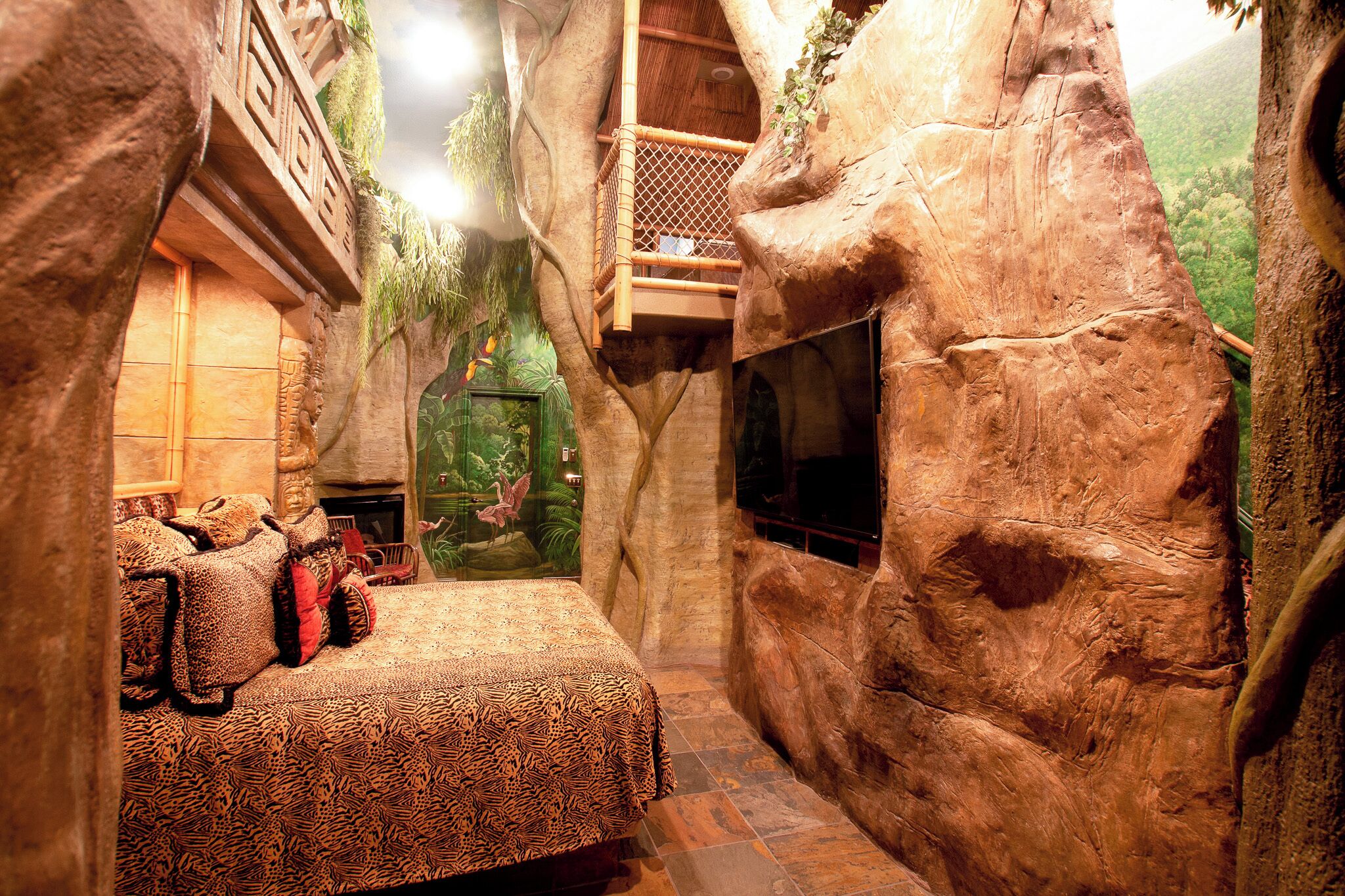 Suite, 1 King Bed (Mayan Rain Forest Suite) | Room amenity