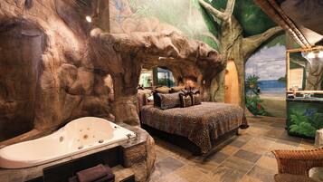 Suite, 1 King Bed (Tropical Paradise Suite) | Soundproofing, free WiFi, bed sheets