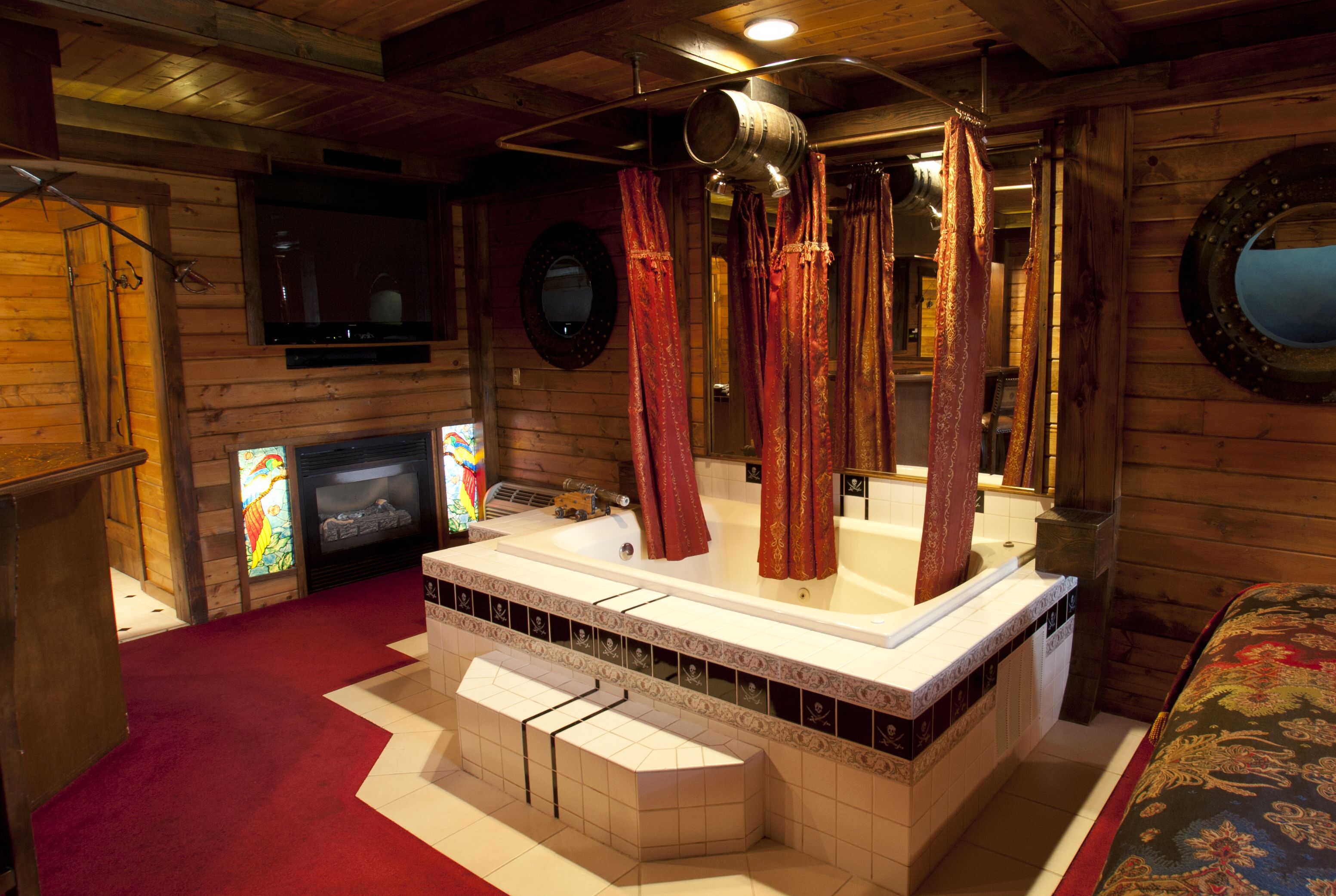 suite, 1 king bed (pirate's suite) | jetted bathtub