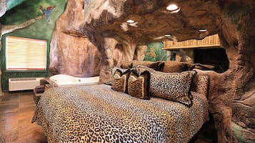 Suite, 1 King Bed (Tropical Paradise Suite)