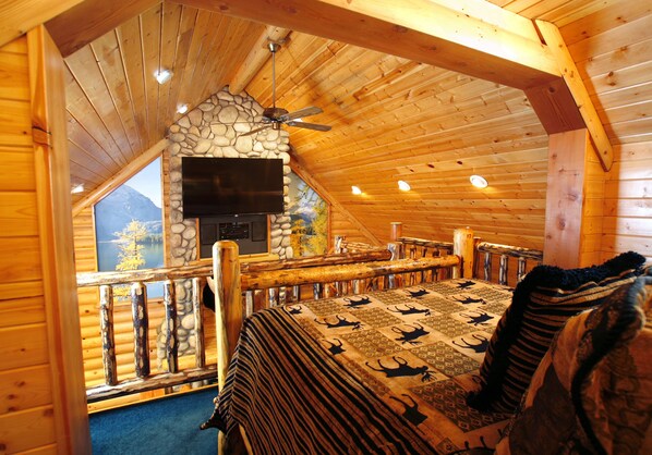 Suite, 1 grand lit (Rocky Mountain Cabin Suite) | Chambres insonorisées, Wi-Fi gratuit, draps fournis