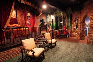 Suite, 1 King Bed (New York Theme) | Pillowtop beds, soundproofing, rollaway beds, free WiFi