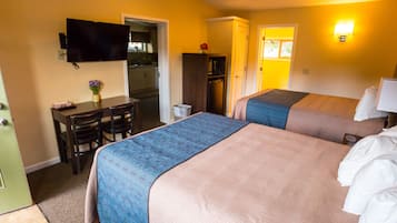 Deluxe-studio, 1 makuuhuone, keittiö, vuoristonäköala | Työpöytä, ilmainen Wi-Fi, vuodevaatteet