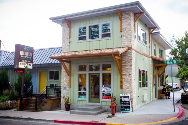 Pintu masuk hartanah