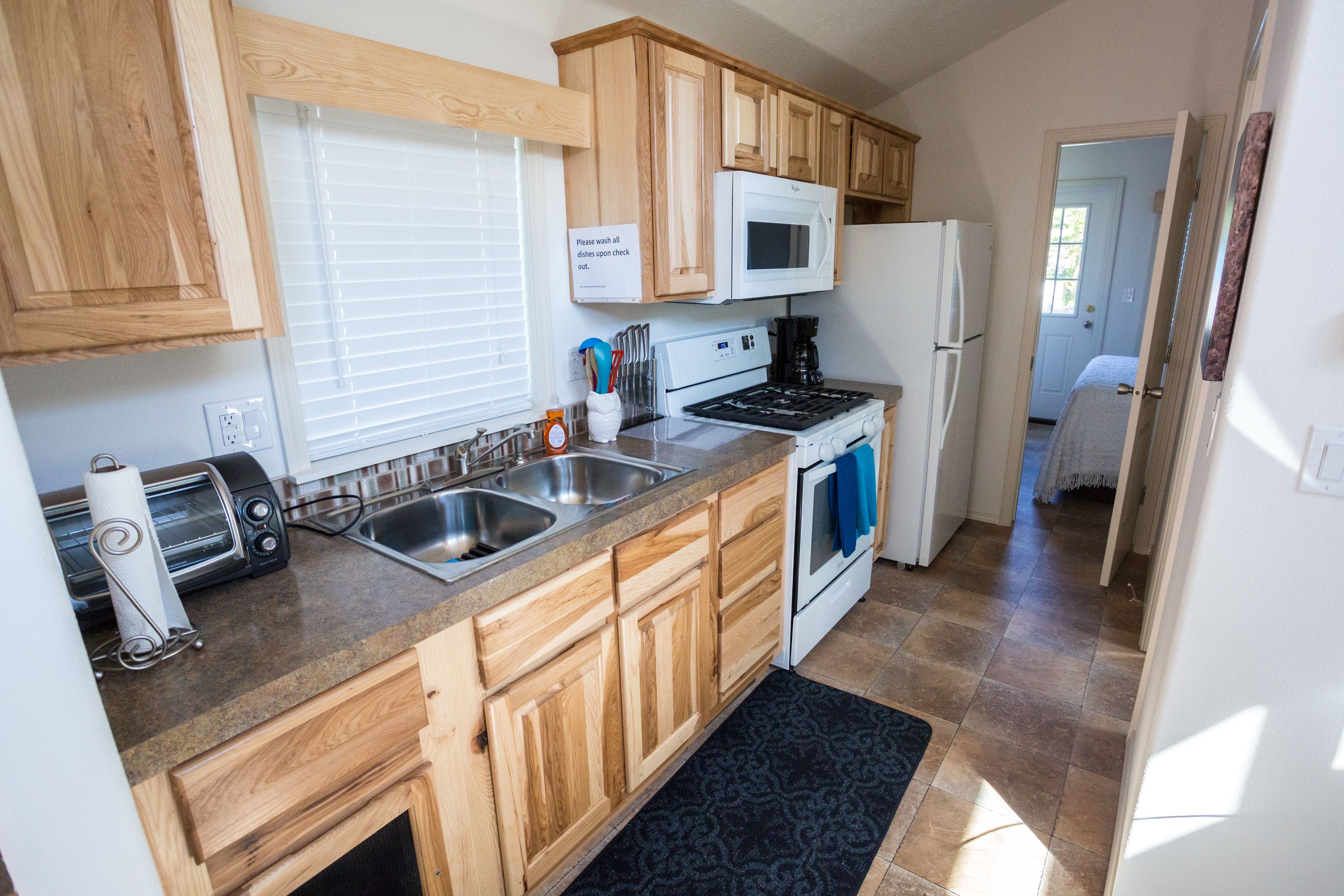 romantic house, 1 bedroom, patio, mountain view | private kitchen | microwave