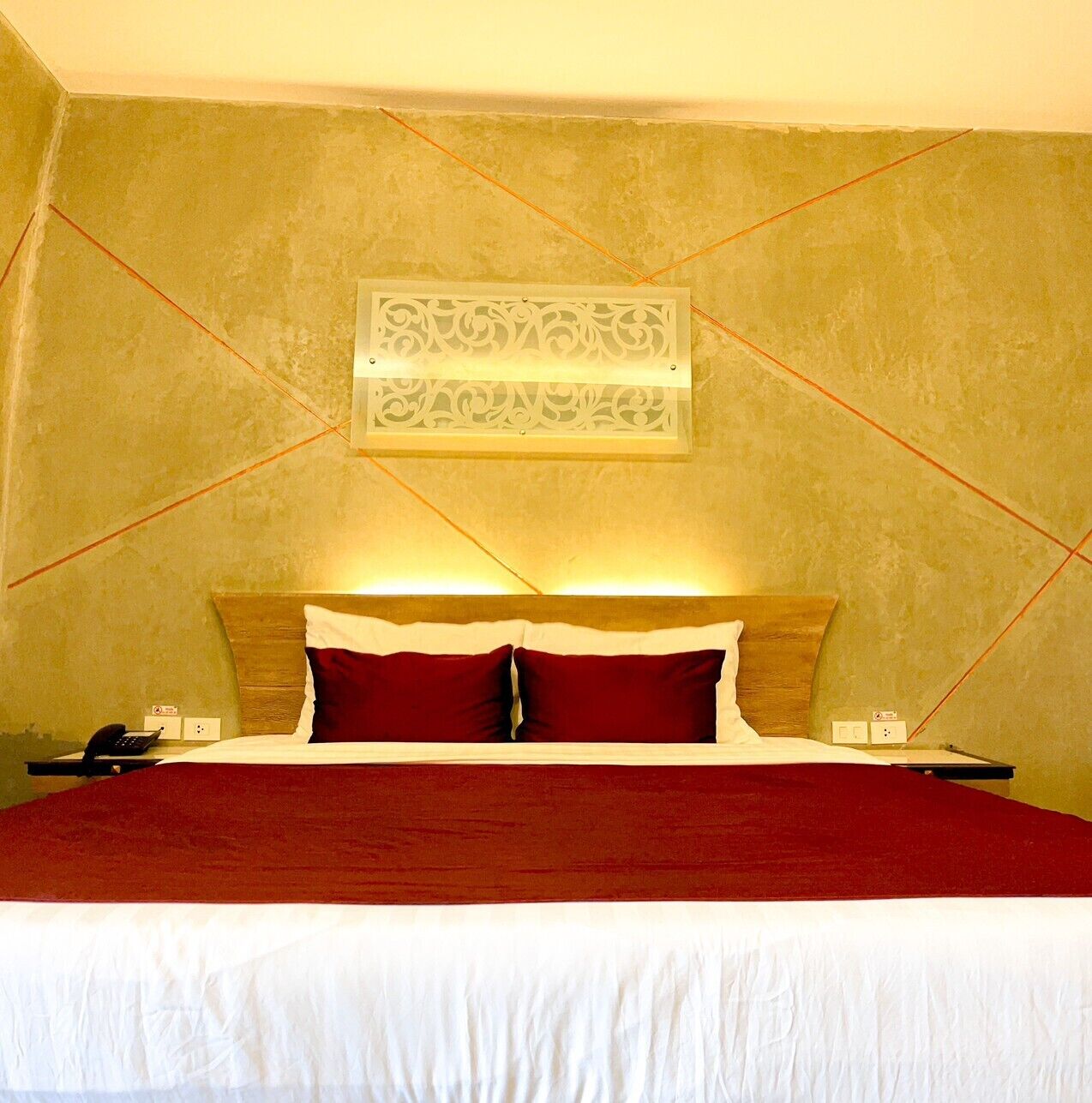 deluxe room, 1 double bed | desk, rollaway beds, free wifi