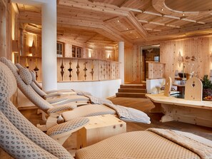 Behandlungsräume für Paare, Sauna, Whirlpool, Dampfbad