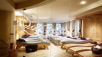 Parihoitohuone(ita), sauna, poreallas, höyrysauna, turkkilainen sauna