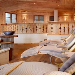 Couples treatment rooms, sauna, hot tub, steam room, Turkish bath