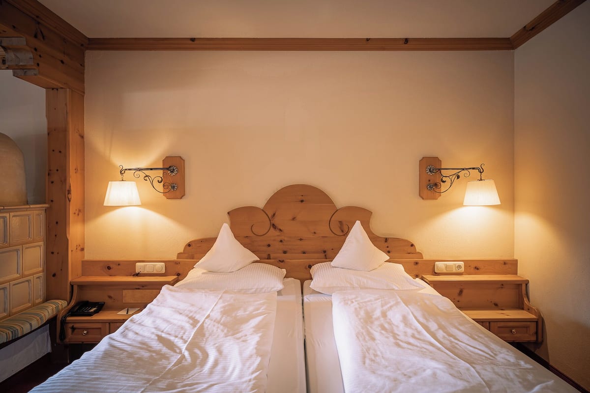 Premium bedding, minibar, in-room safe, free WiFi