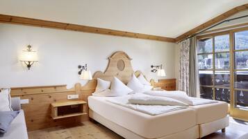 Premium bedding, minibar, in-room safe, desk