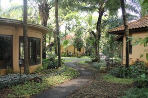 숙박 시설 구내