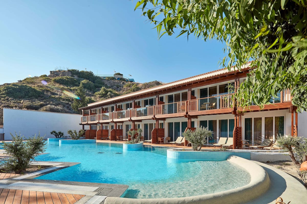 Habitación superior, vistas a la piscina (Sharing Pool) | Terraza o patio