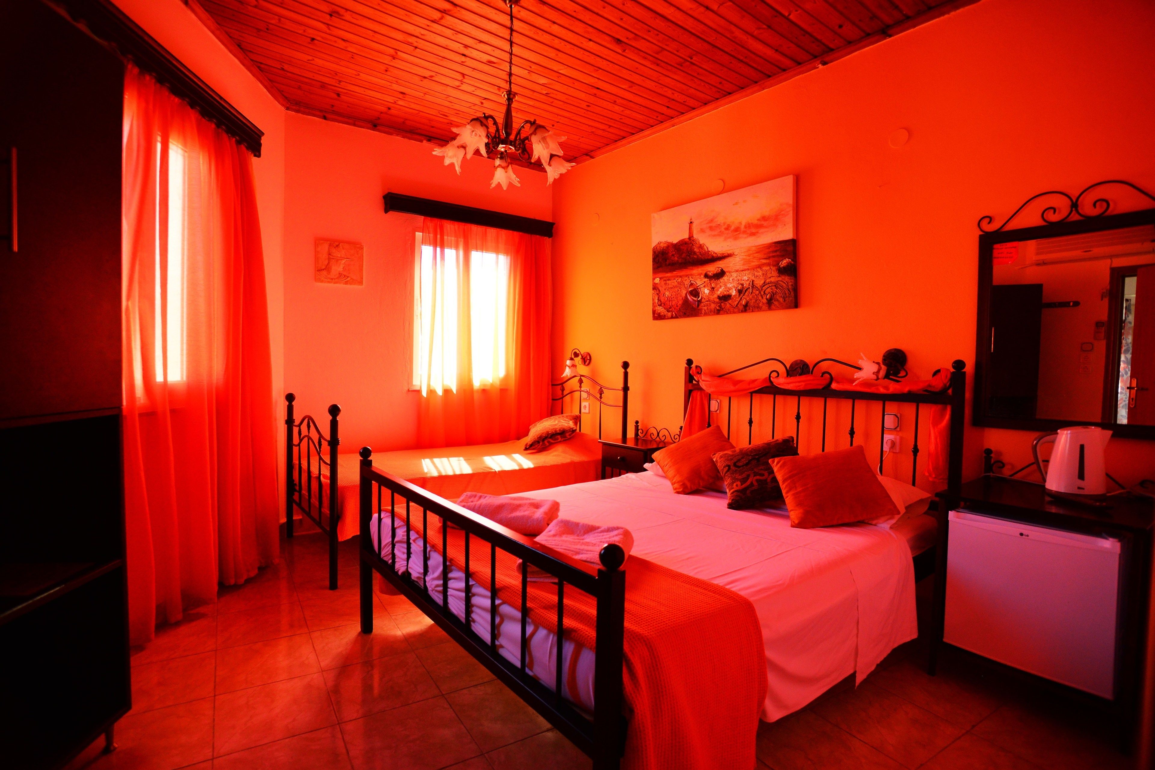 Herbergi fyrir þrjá | Ókeypis vöggur/ungbarnarúm, ókeypis þráðlaus nettenging, rúmföt