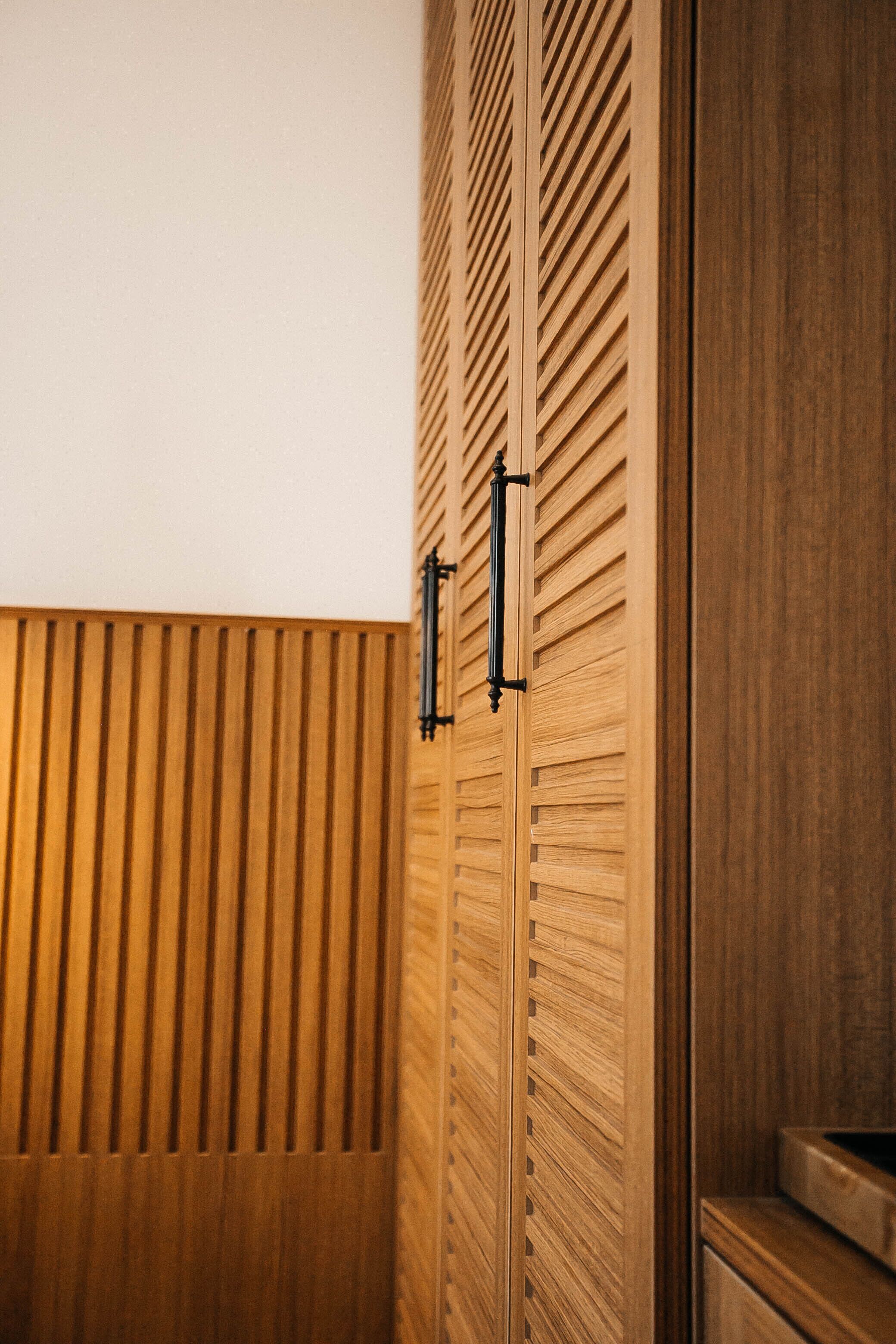 premium studio suite | 1 bedroom, desk, iron/ironing board