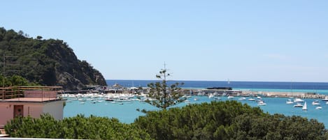 Vue sur la plage ou lâocĂ©an