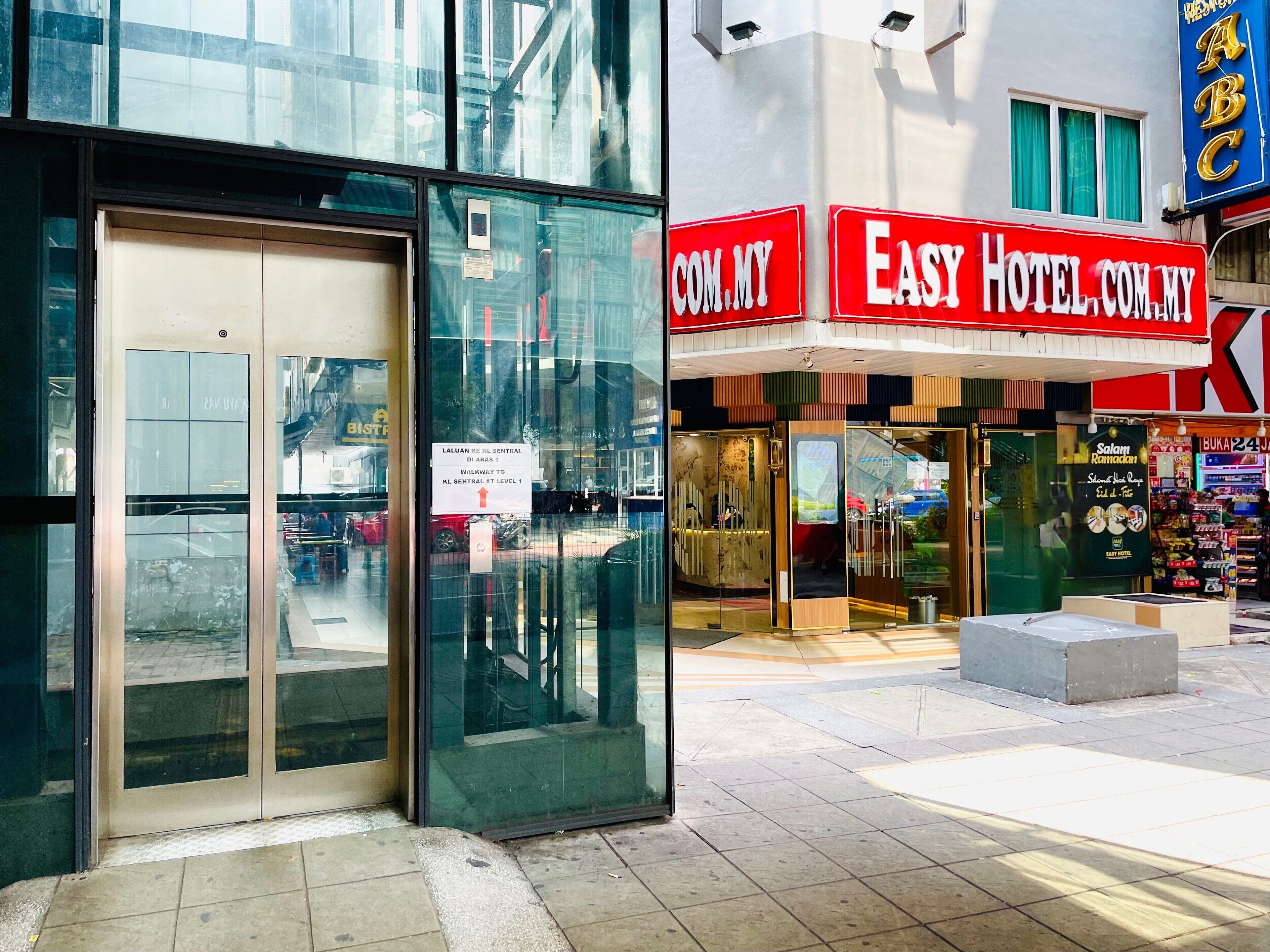 Photo - ESSY Hotel KL Sentral